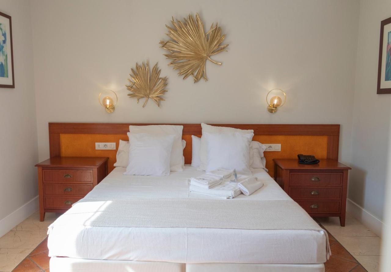Hotel Mr Les Rotes Дения Екстериор снимка